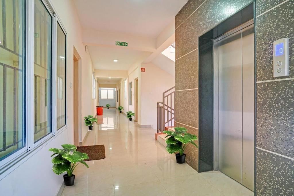 Ruby Hotel Apartments Kochi Bagian luar foto